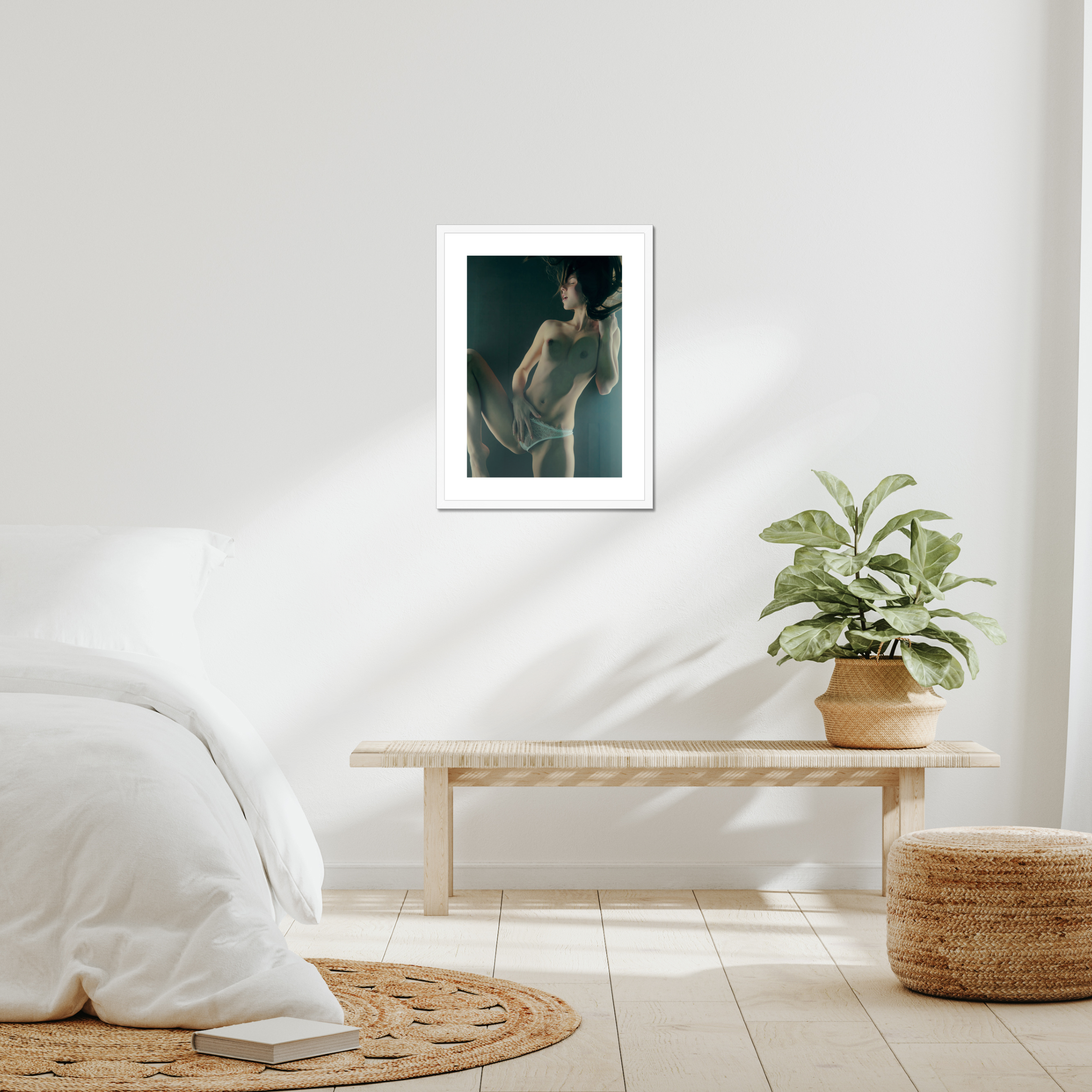 Angelica - medium framed
